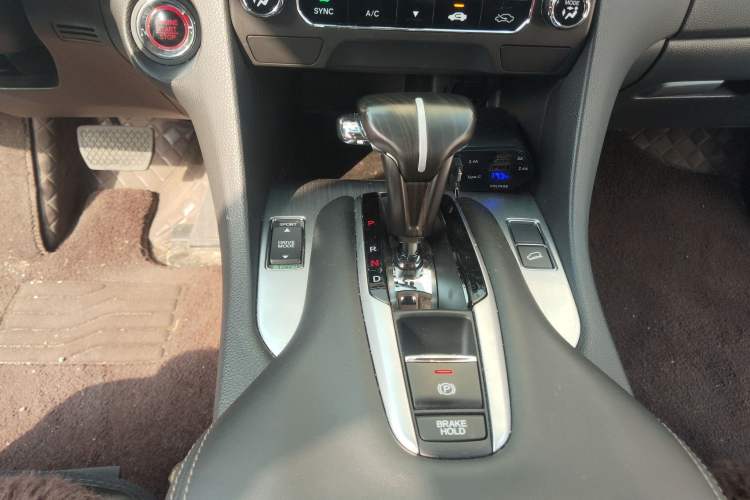 Used Honda Avancier 2022 240TURBO Two-Wheel-Drive Limited-Edition Commemorative Version
