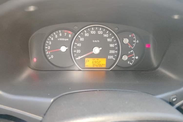 Used Kia Carens 2007 2.0L 5-Seater Comfort Edition