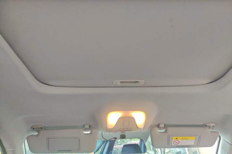 Used GAC Trumpchi GS4 2018 235T Automatic Two-Wheel Drive Luxury Smart Connectivity Version Headliner