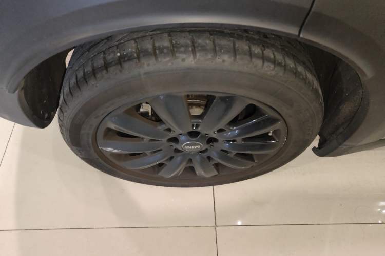 Used MINI Countryman 2021 1.5T COOPER Connoisseur Right Rear Wheel Hub