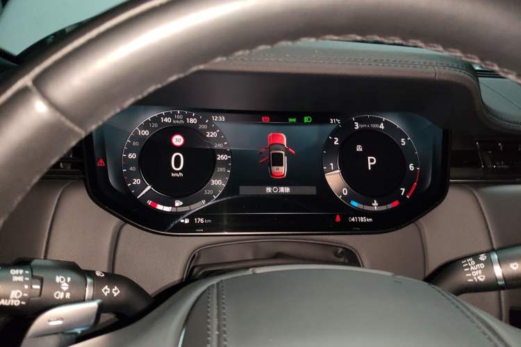 Used Land Rover Range Rover 2023 Revised Version 3.0 L6 400 PS Extended Luxury Edition
