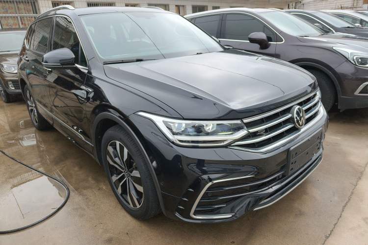 Used Volkswagen Tiguan L 2022 330TSI Automatic Two-Wheel Drive R-Line Enhanced Edition