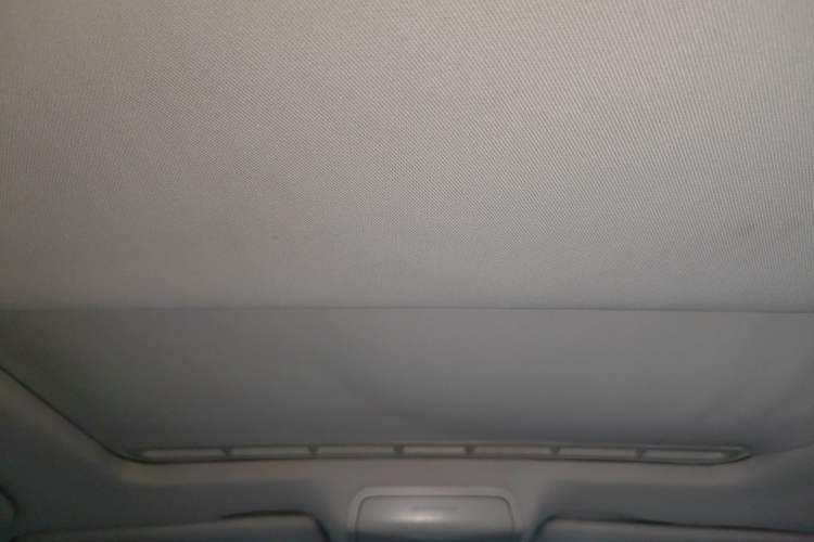 Used Volkswagen Sagitar 2015 230TSI Automatic Comfort Version Headliner