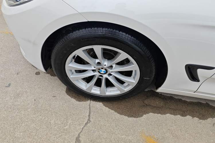 Used BMW 3 Series GT 2017 320i Sport Edition