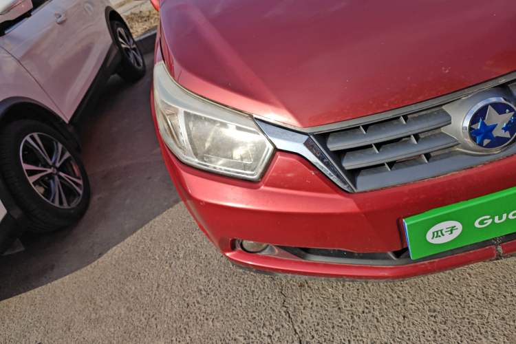 Used Venucia R50 2013 1.6L Manual Luxury Edition