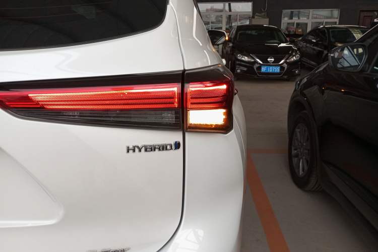 Used Toyota Crown Kluger 2021 2.5L HEV Four-Wheel Drive Elite Edition Exterior 3