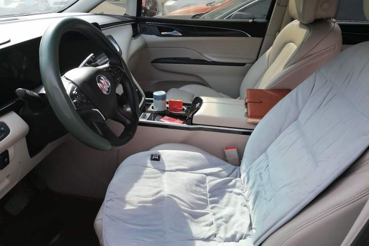 Used Buick GL8 2020 ES Land Cruiser 653T Comfort Edition