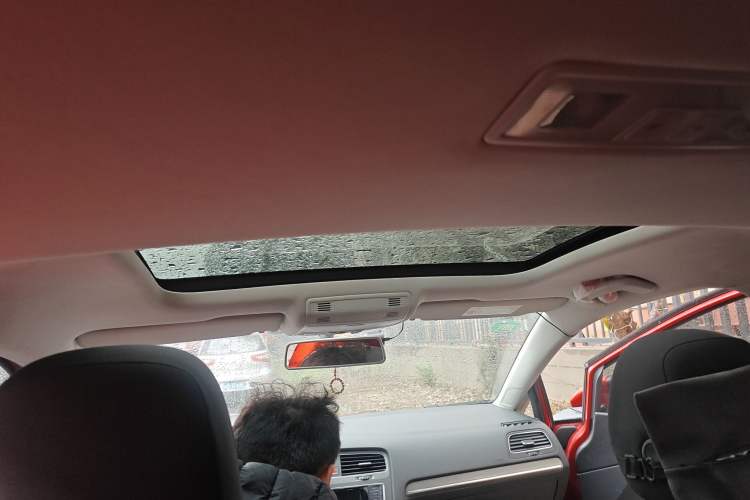 Used Volkswagen Golf 2015 1.4TSI Automatic Comfort Model
