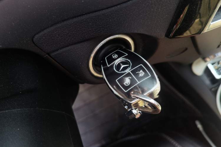 Used Mercedes-Benz C-Class 2013 C 260 CGI Fashion Model
