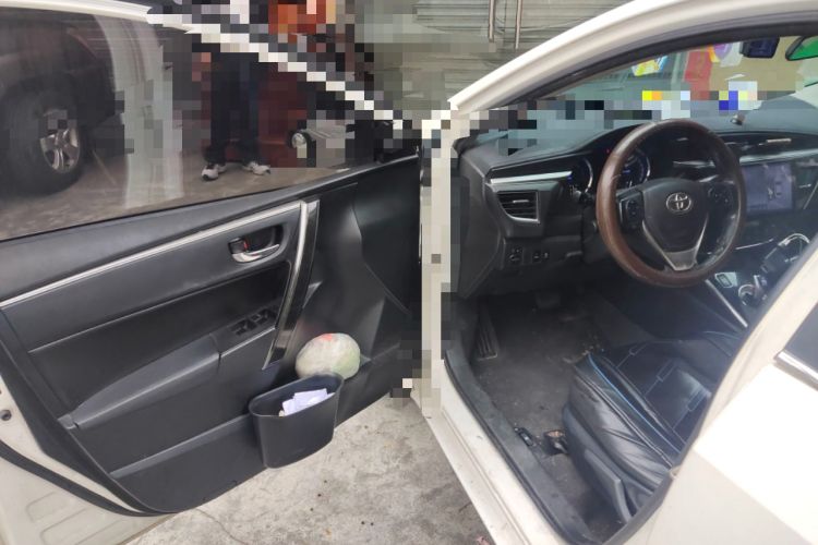 Used Toyota Corolla 2016 Dual-Engine 1.8L E-CVT Elite Edition