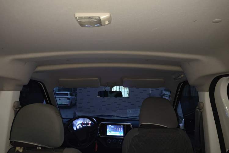 Used CHANGAN KAICHENG Ruixing EM80 2025 Passenger Version Comfort Edition 6-Seater 300 km Dual-Swing Doors Headliner