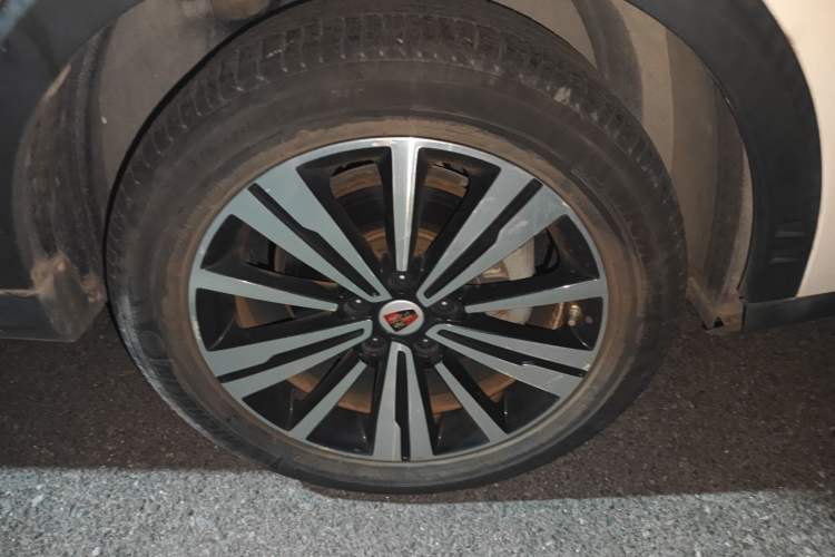 Used Roewe RX5 New Energy 2017 eRX5 50T Hybrid Connected Prestige Flagship Edition
