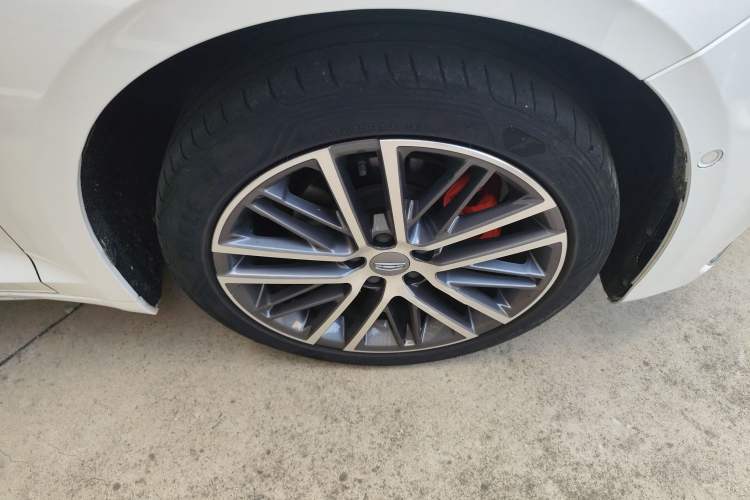 Used Geely Auto Preface 2021 2.0TD Designer's Recommended Edition Right Front Wheel Hub