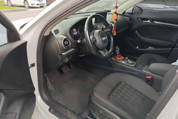 Used Audi A3 2016 Limousine 35 TFSI Prestige Edition
