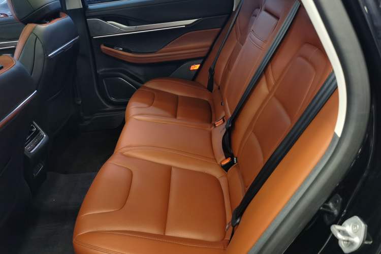 Used Lincoln Z 2022 iXiang Luxury Edition Left Rear Seat