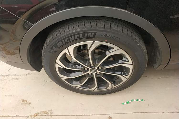 Used Lincoln Nautilus 2023 2.0T Four-Wheel Drive Zunrui Version Right Rear Wheel Hub