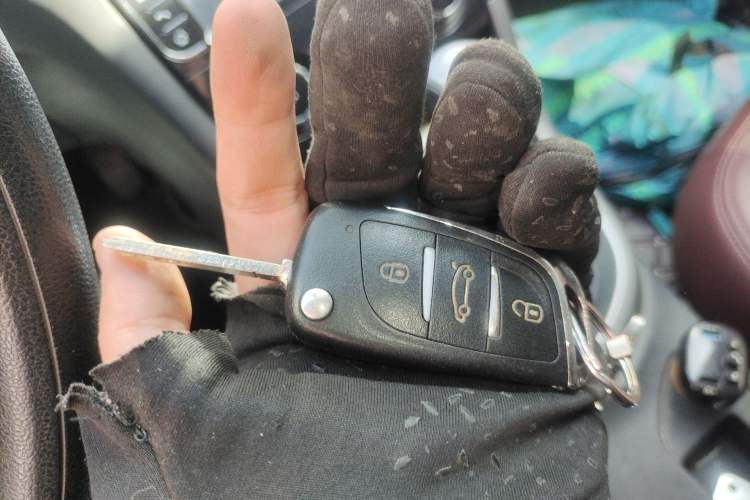 Used Peugeot 408 2013 2.0L Automatic Comfort Edition Vehicle Key