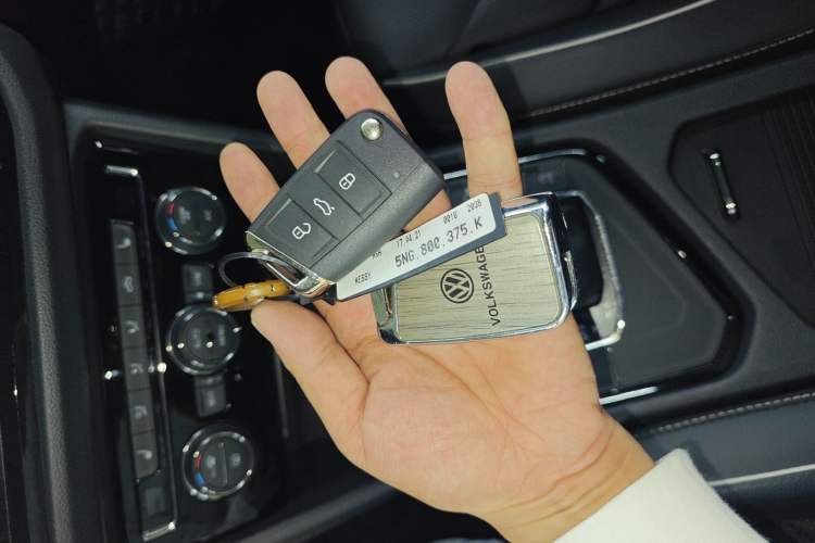 Used Volkswagen Tiguan L 2021 330TSI Automatic Two-Wheel Drive R-Line Flagship Edition