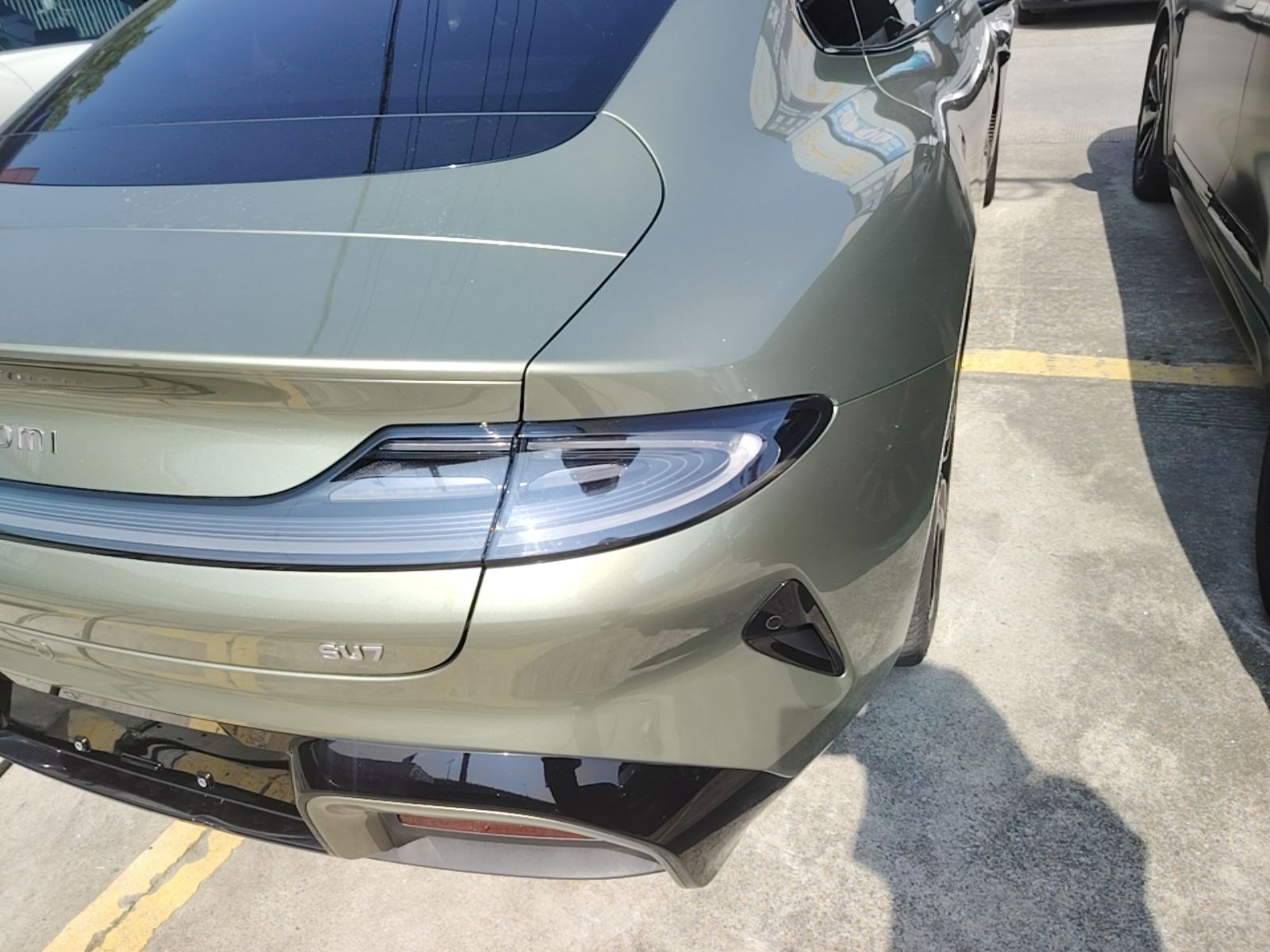 Xiaomi Auto SU7 2024 Rear-Drive Ultra-Long Range Advanced Pro-Level Intelligent Driving Version — снимка 9
