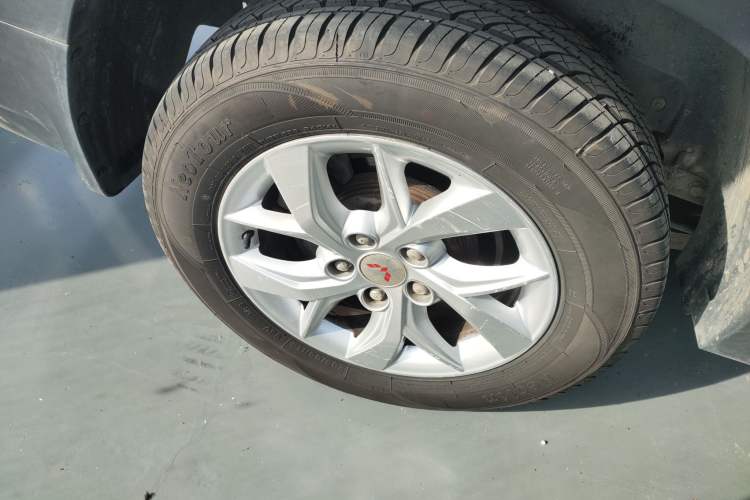 Used Wuling Hongguang S3 2018 1.5L Manual Comfort Model China V Standard Exterior 5