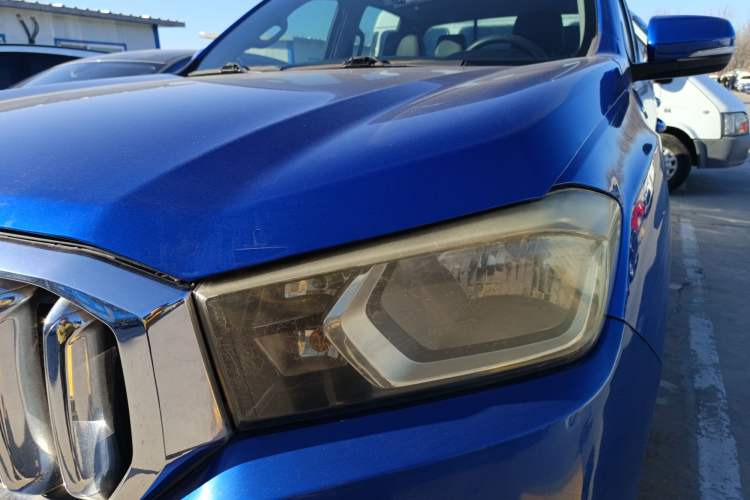 Used SAIC MAXUS T60 2017 2.0T Gasoline Automatic 4x4 High-Ride Elite Standard Cabin