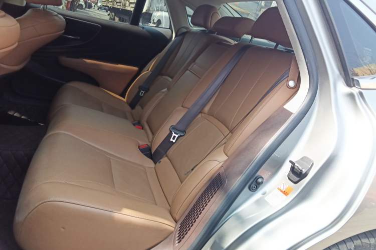 Used Lexus LS 2020 500h Excellence Edition China VI standard