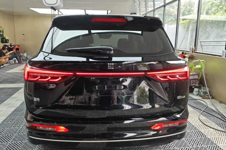 Used Landian E5 PLUS 2025 165 km Long-Range Version PLUS 7-Seater Rear