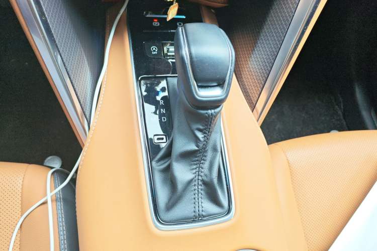 Used Toyota Venza 2023 2.0L CVT Two-Wheel Drive Prestige Version
