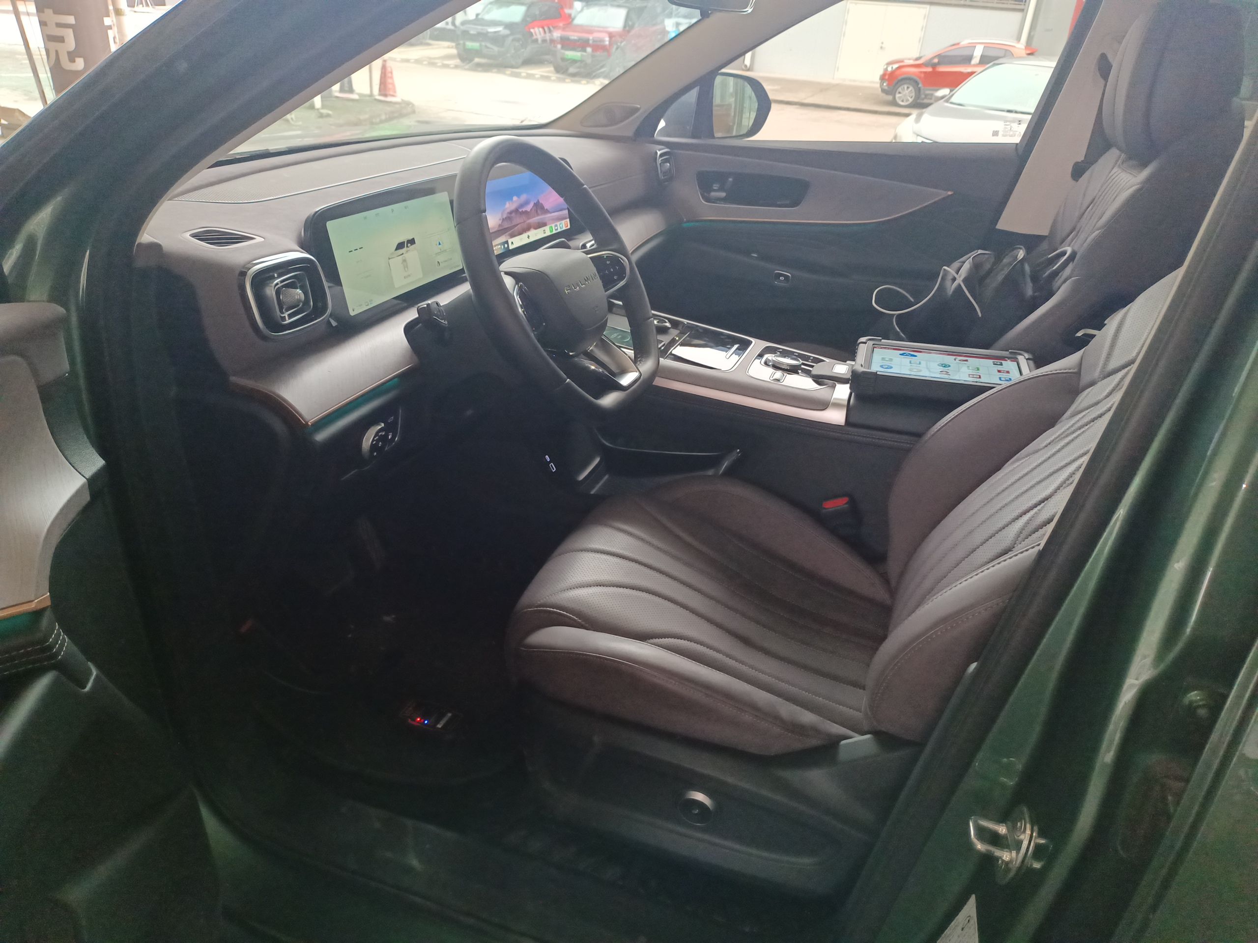 Переднее сиденье в автомобиле