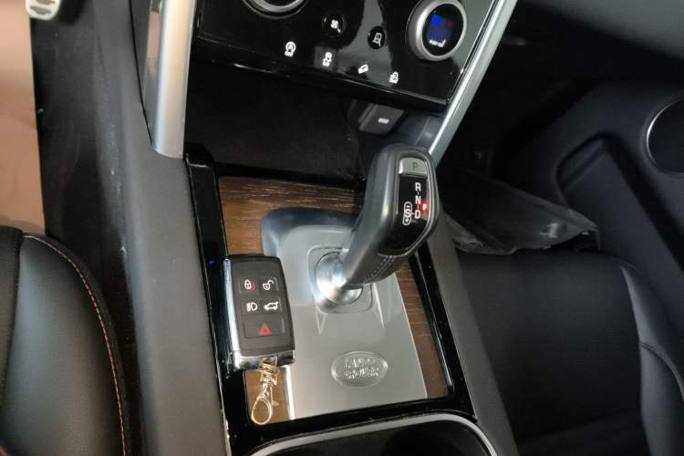 Used Land Rover Discovery Sport 2022 249 PS R-Dynamic SE Performance Tech Edition 5 Seats