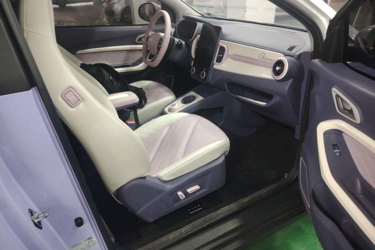 Used Chery Little Ant 2022 Revised Version Sweet Pink Edition Half-Sugar Version Lithium Iron Phosphate 30.7 kWh 30 kW 301 km
