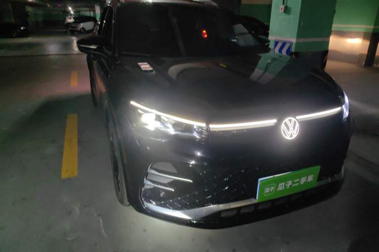 Used Volkswagen Tiguan L 2025 PRO 380TSI Two-Wheel-Drive R-Line Smart Edition Right Front Headlight