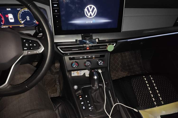 Used Volkswagen Lavida 2023 1.5L Automatic 5 Million Edition Audio And AC Panel