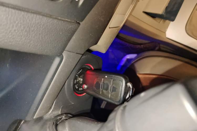 Used Roewe 350 2013 350S 1.5L Manual Xunchi Edition