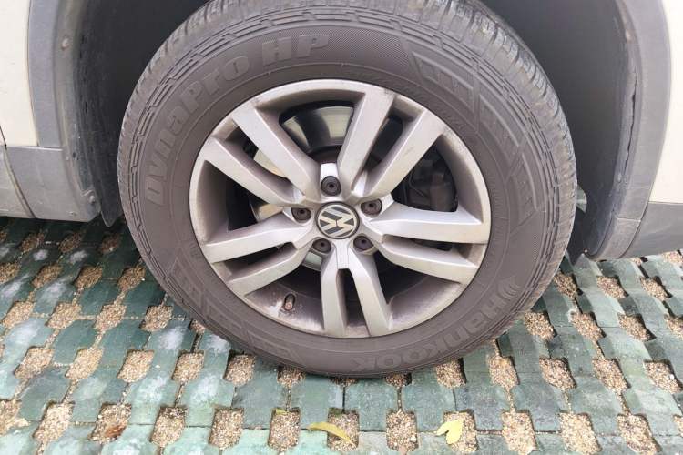 Used Volkswagen Tiguan L 2015 1.8TSI Automatic Two-Wheel Drive Trend Edition