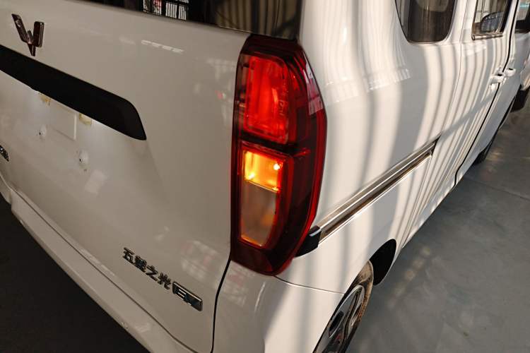 Used Wuling Zhiguang New Energy 2025 Model 305km Ambitious Edition