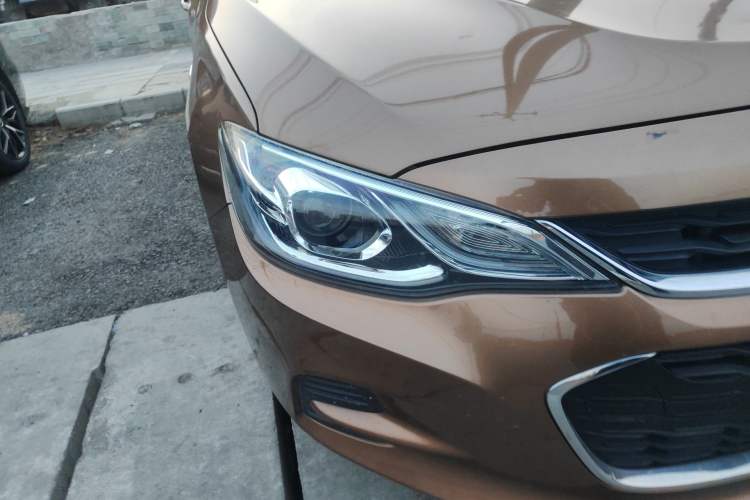 Used Chevrolet Cavalier 2016 1.5L Automatic Xinyue Edition Right Front Headlight