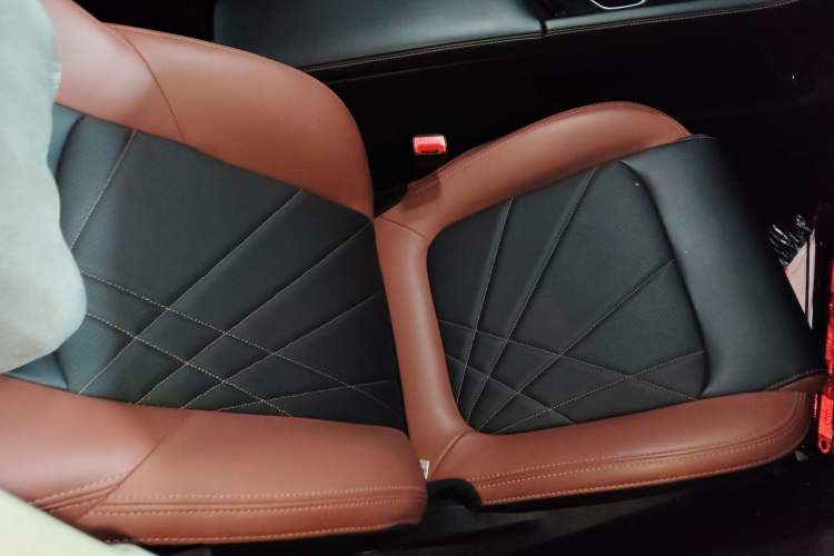 Used Changan Eado 2022 PLUS Blue Whale NE 1.4T GDI DCT Prestige Edition
