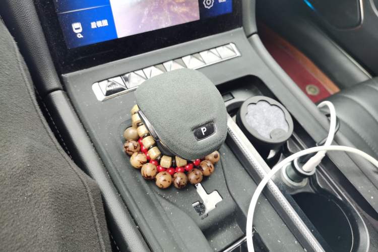 Used Hongqi H5 2023 1.5T HEV Smart Connect Flagship Edition