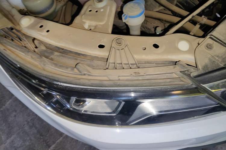 Used Geely Auto Vision X6 2016 1.8L Manual Luxury Model