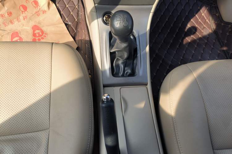 Used Toyota Corolla EX 2013 1.6L Manual Excellence Edition
