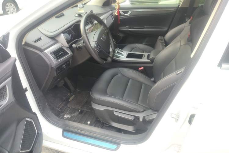 Used Geely Auto Emgrand GL 2017 1.8L DCT Elite Model
