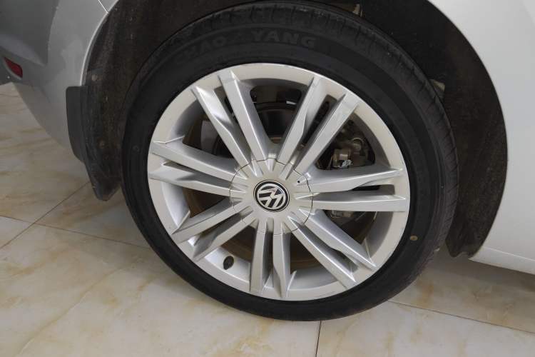 Used Volkswagen Golf Sportsvan 2016 230TSI Automatic Luxury Version Exterior 5