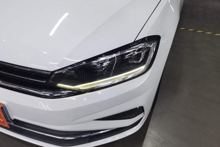 Used Volkswagen Golf Sportsvan 2019 1.6L Automatic Pure Model China V Standard Left Front Headlight