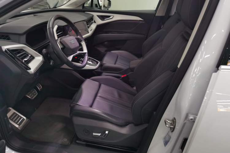 Used Audi Q5 e-tron 2023 40 e-tron Shining Edition Brocade Suit
