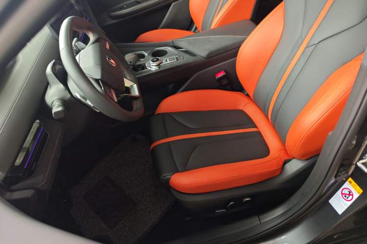 Used Changan UNI-V 2024 1.5T Prestige Sport Edition
