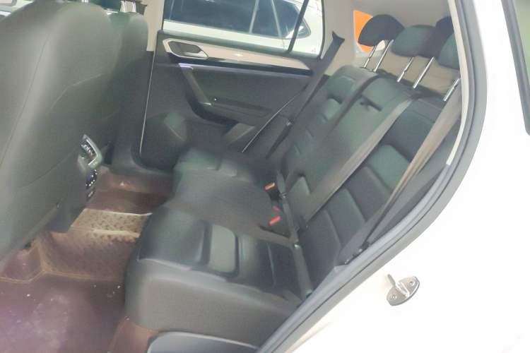 Used Volkswagen Tayron 2022 280TSI Two-Wheel Drive Luxury Smart Connectivity Version
