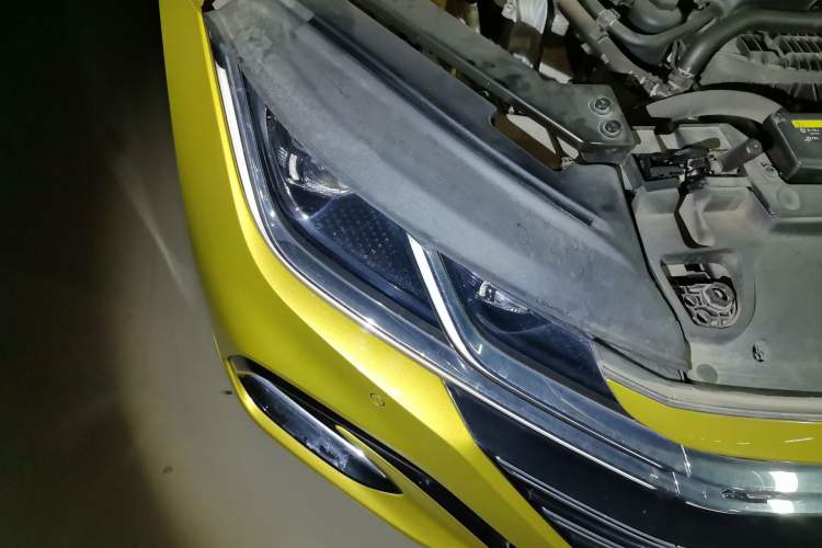 Used Volkswagen FAW-Volkswagen CC 2021 380TSI Striking Edition Right Front Headlight