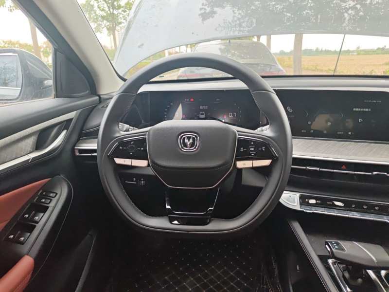 Used CHANGAN Eado 2022 PLUS Blue Whale NE 1.4T GDI DCT Prestige Edition — 7