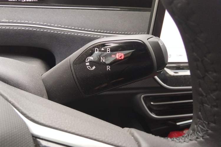 Used Volkswagen ID.7 VIZZION 2024 PRO Model Gear Lever